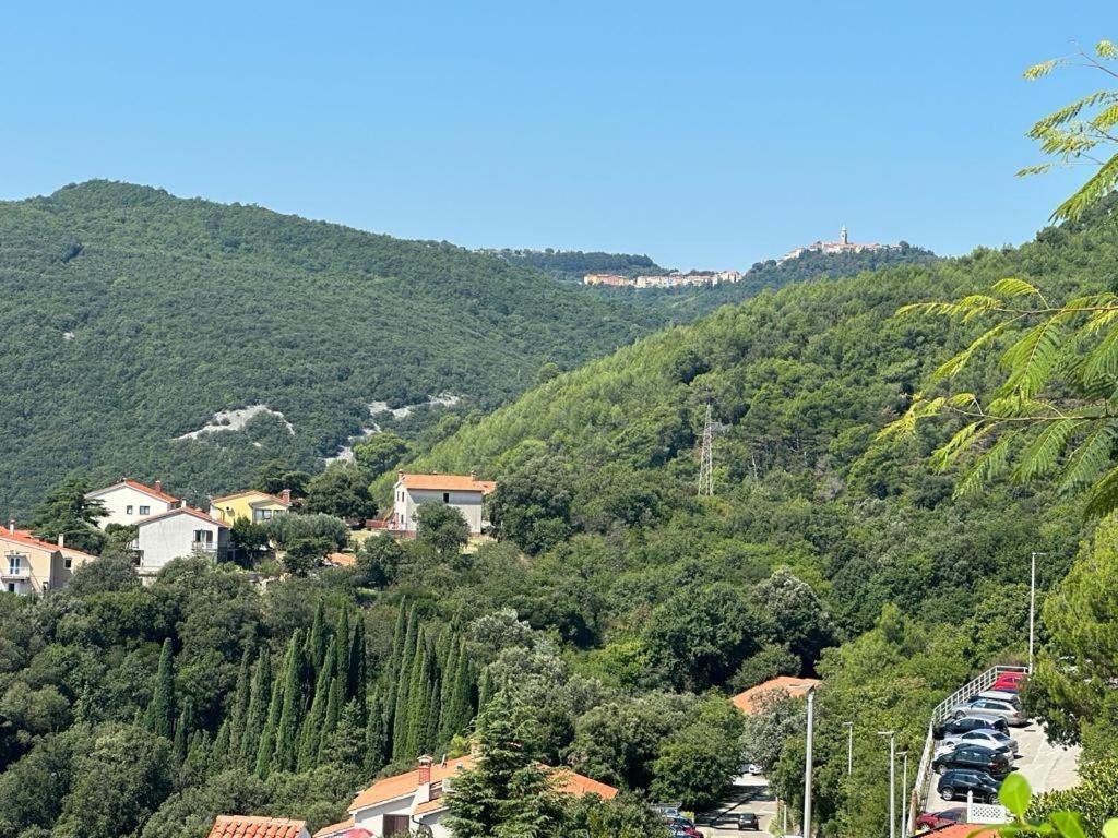 Apartmani Stella Rabac Exteriör bild